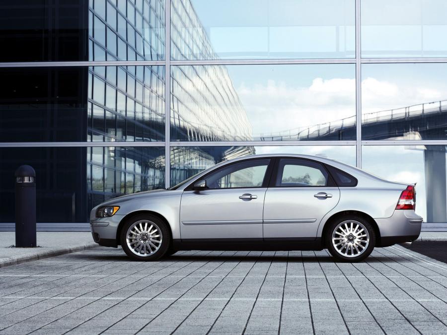  Volvo S40 D5 2004 года  (фото 5 из 21)